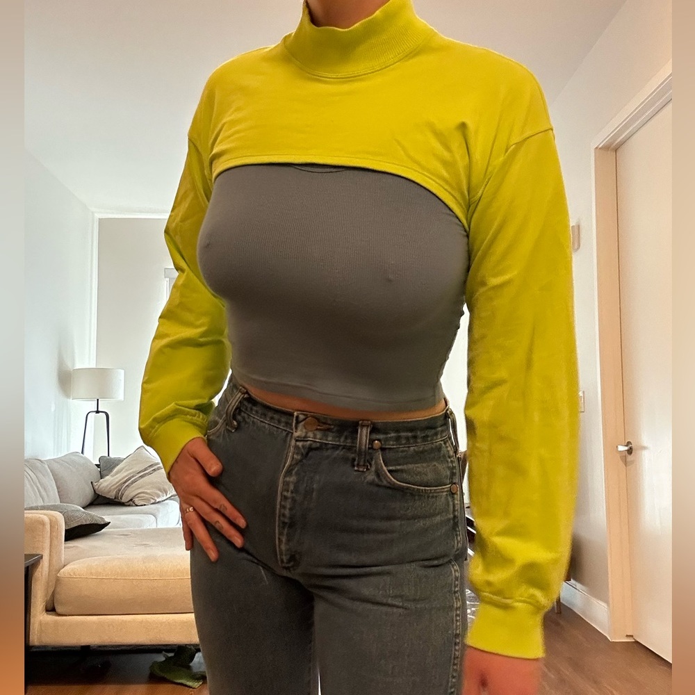 Lululemon super crop top